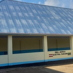 Der Speisesaal für 270 Kinder ist bereits mit viel Eigenleistung erbaut und in Betrieb.